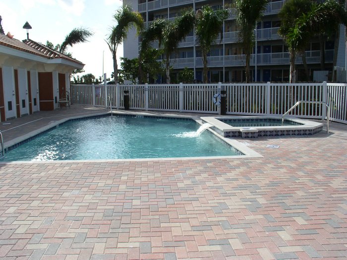 Pool1.JPG